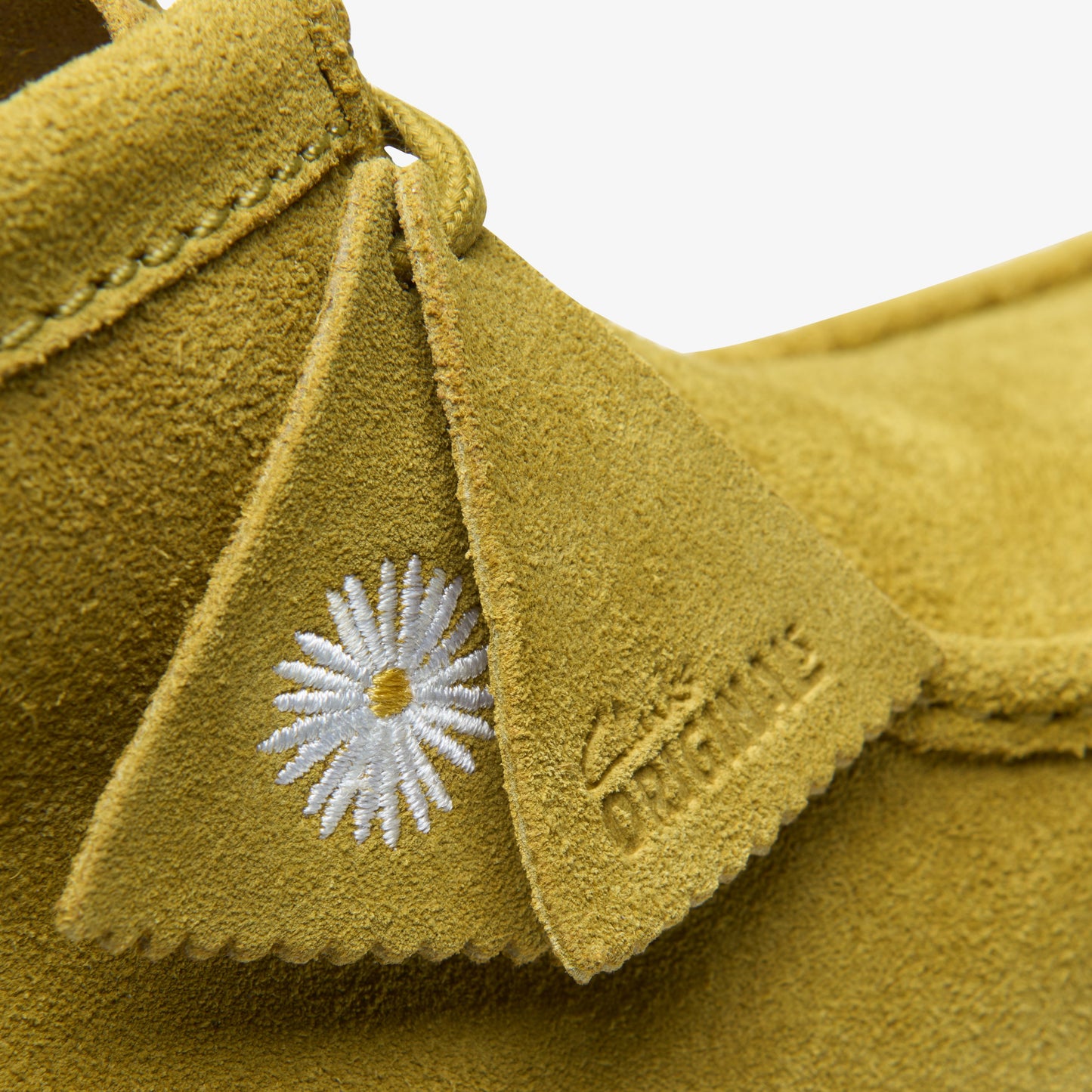 Clarks Mens Wallabee Boot Olive Suede 26176538