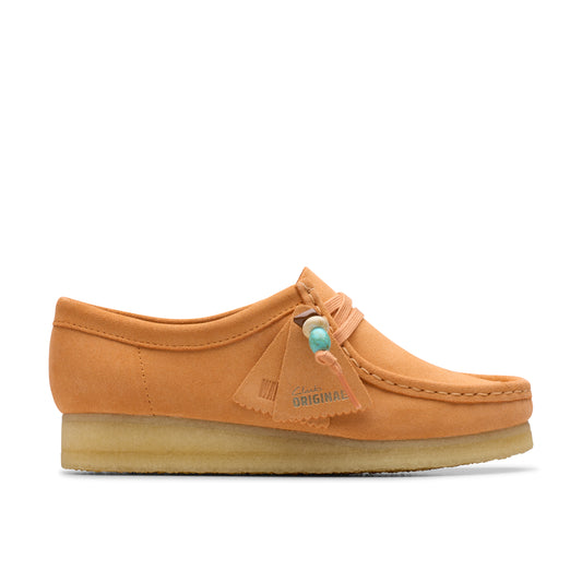 Clark Womans Wallabee Pale Peach Suede #26180671