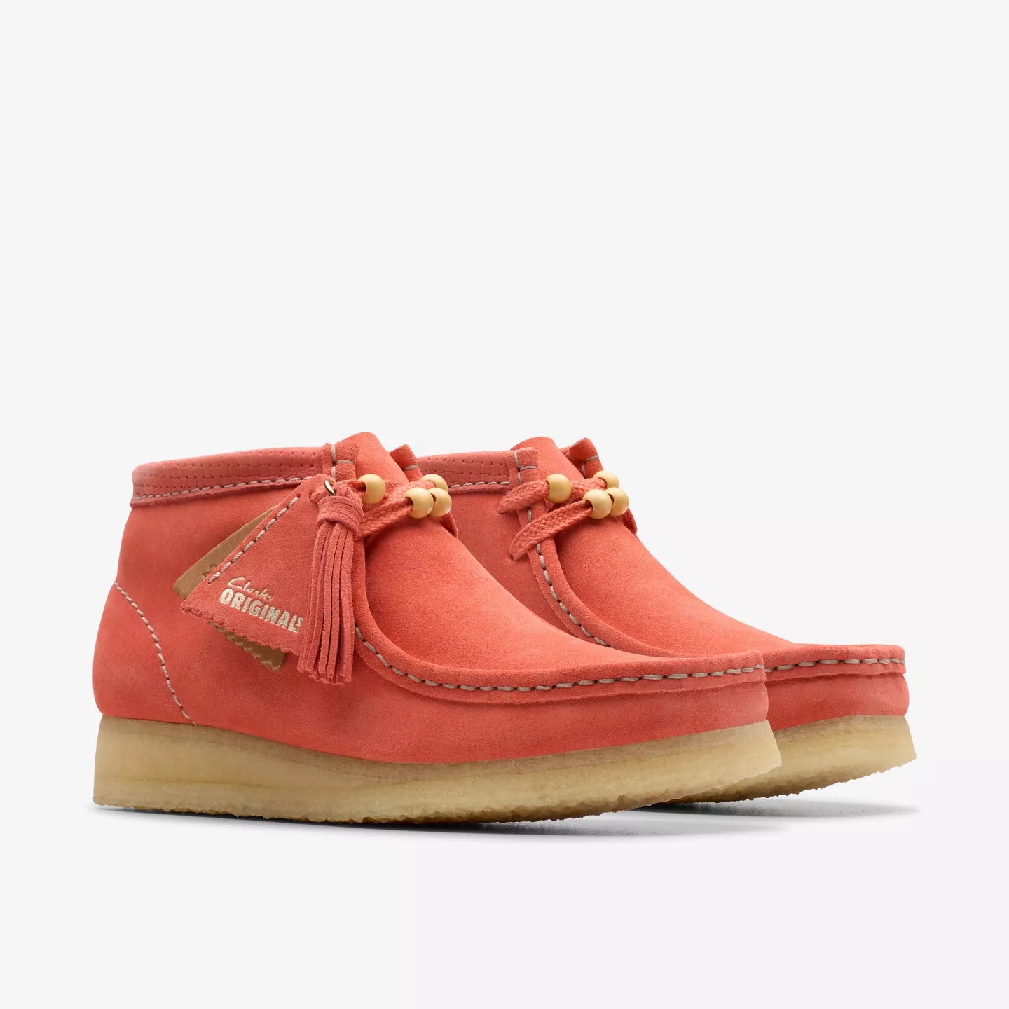 Clarks Wallabee Boot Coral Suede 26181112