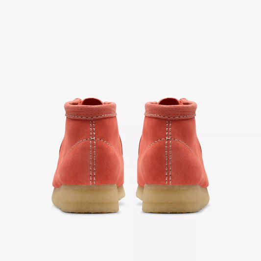 Clarks Wallabee Boot Coral Suede 26181112