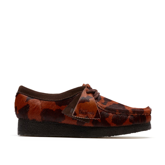 Clark Womens Wallabee Brown Cow Print 26183072