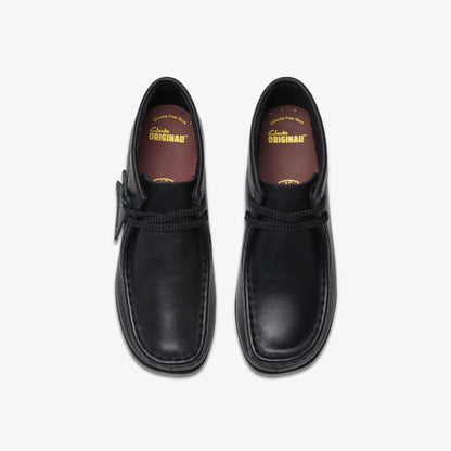 Clarks Kids - Wallabee Boot Older Black Leather 26168041