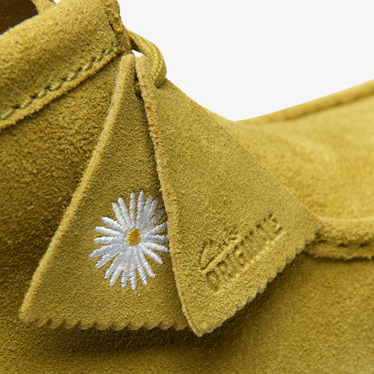 Clarks Mens Wallabee Boot Olive Suede 26176538