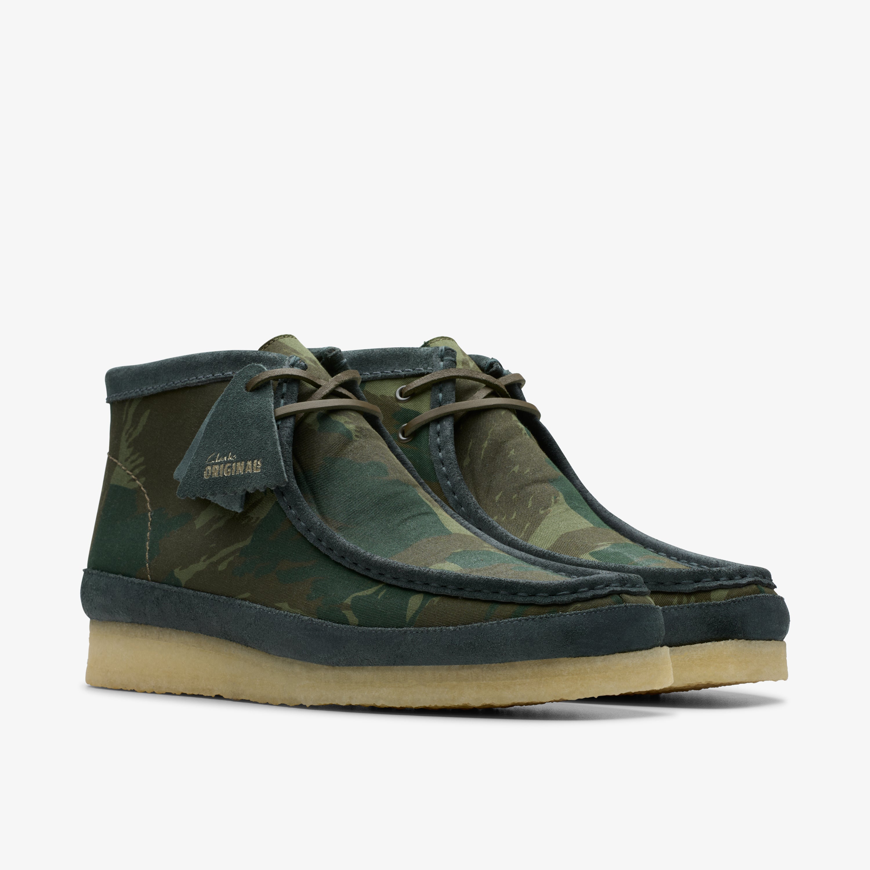 Clarks Mens Wallabee Boot Green Camouflage 26177769 – Lola's Shoes