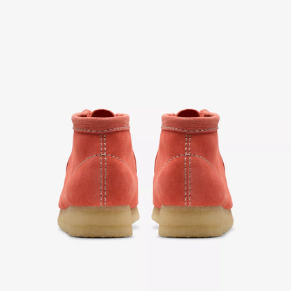 Clarks Wallabee Boot Coral Suede 26181112