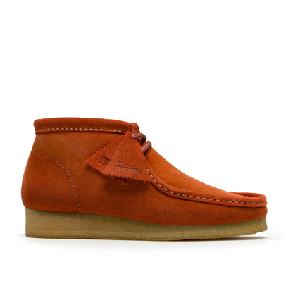 Clark Men's Wallabee Boot Orange Suede 26185643